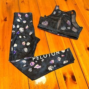 Peloton 2 Piece Athletic Set Size Medium